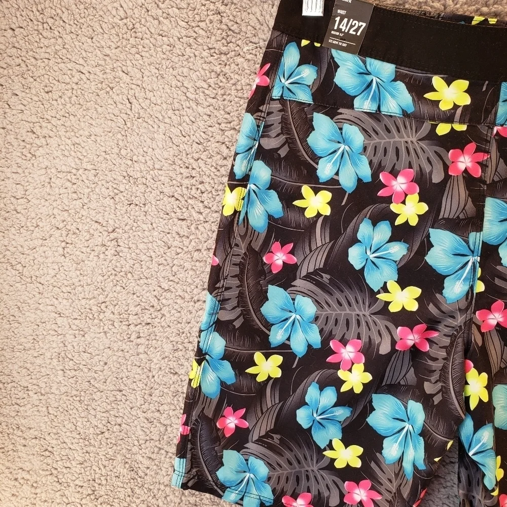 Hurley Boys Board Swim Skater summer Trunks Black Hawaiian Flowers Sz 14/27